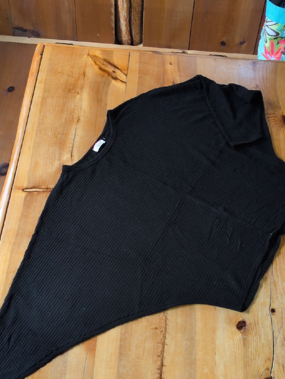 ANDRÉE BY UNIT Black Ribbed Crewneck Top